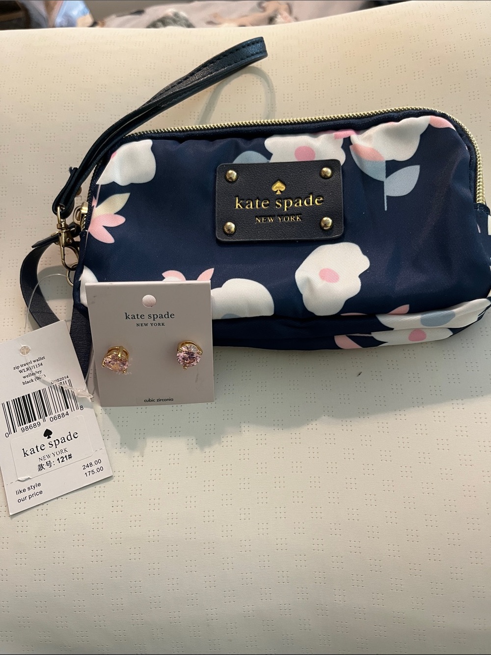 NWT Kate Spade Nylon Navy Floral Travel Wallet w/ Pink & White Flowers Earrings